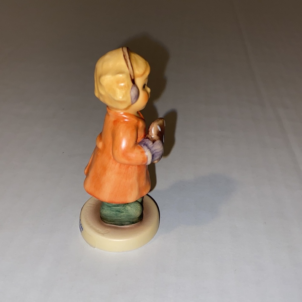 Hummel Sweet Treats 3.25” Figurine - Picture 5 of 14